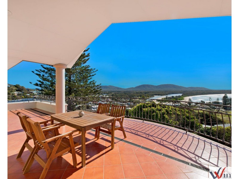12 Dulconghi Street, Crescent Head NSW 2440