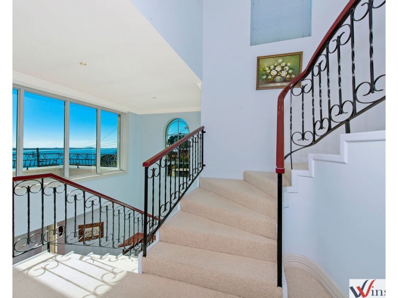 12 Dulconghi Street, Crescent Head NSW 2440