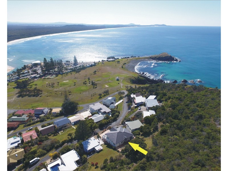 12 Dulconghi Street, Crescent Head NSW 2440