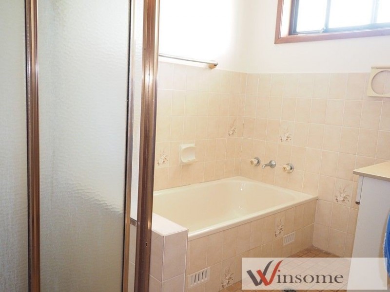 16 Mitchell Avenue, West Kempsey NSW 2440