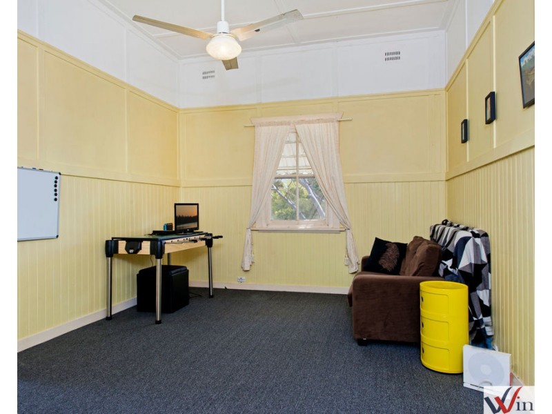 11 Broughton Street, West Kempsey NSW 2440