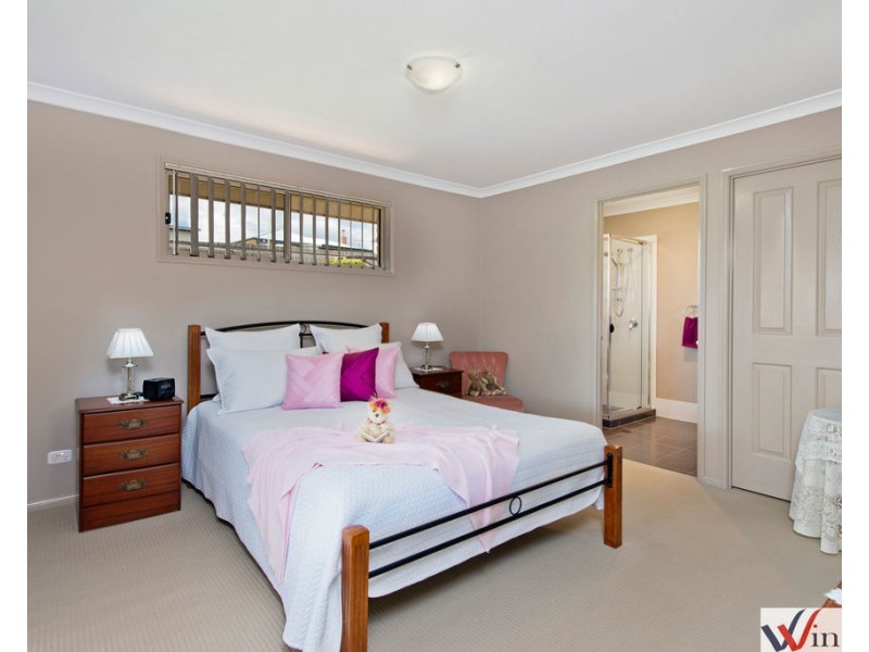 8 Yates Place, West Kempsey NSW 2440