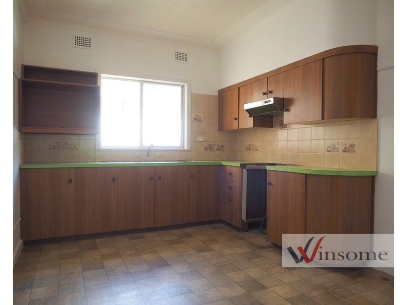 10 Victoria Street, East Kempsey NSW 2440