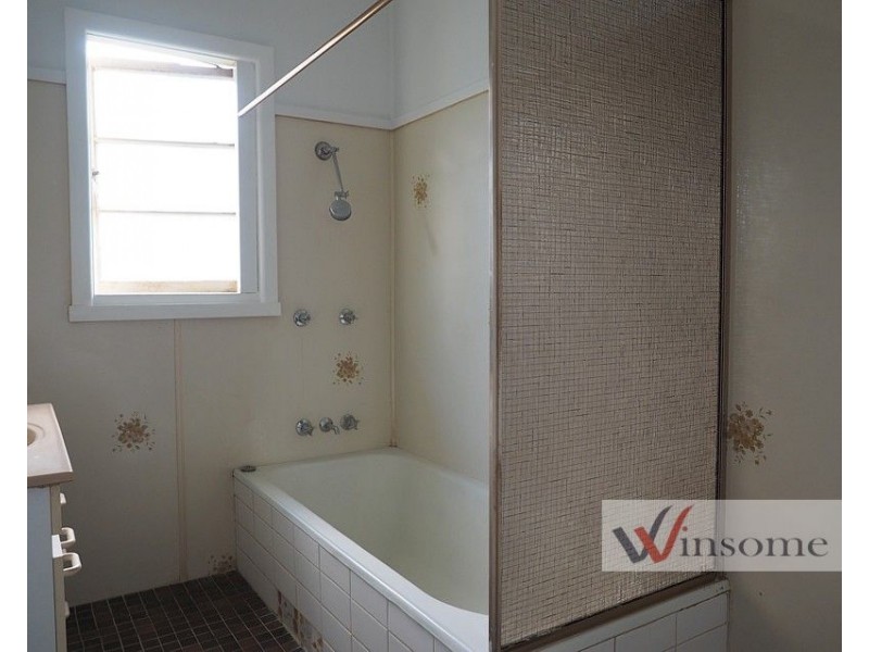 10 Victoria Street, East Kempsey NSW 2440