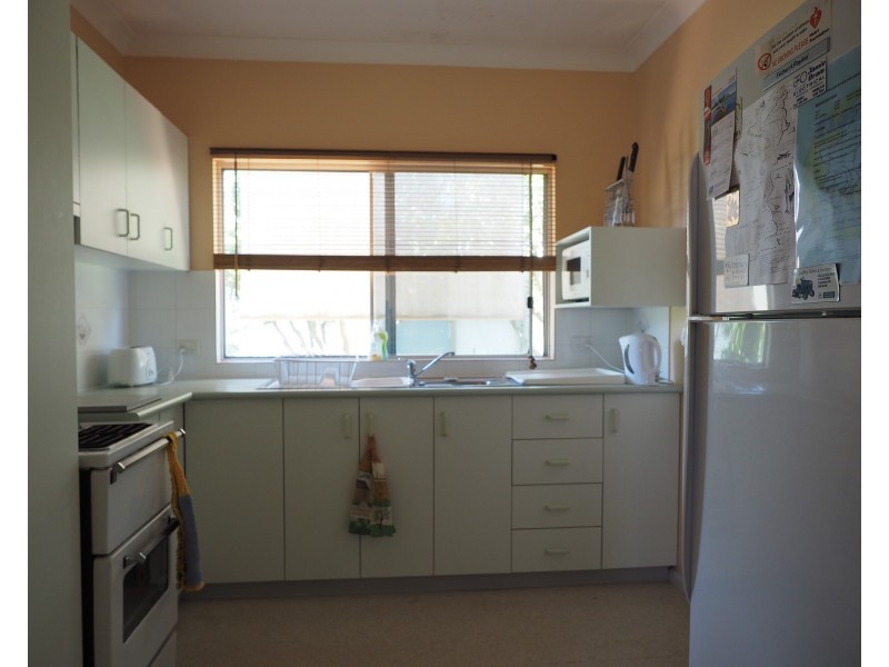 2/17 Creek Street, Hat Head NSW 2440