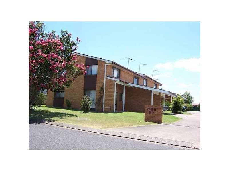 4/2 Cameron St (r), Kempsey NSW 2440