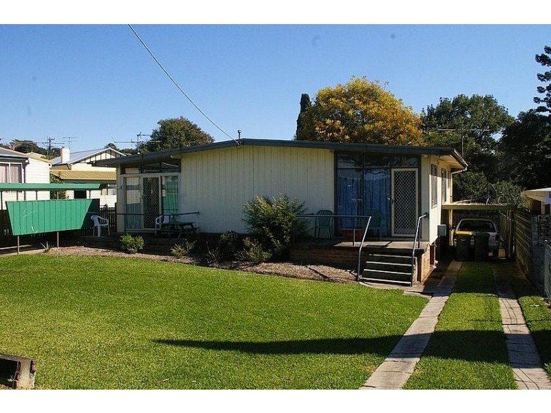 2/4 WASHINGTON STREET, East Kempsey NSW 2440