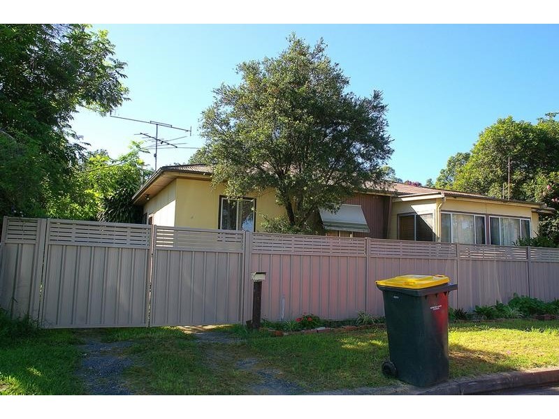 2/2 GEOFFERY DEBENHAM STREET, Kempsey NSW 2440