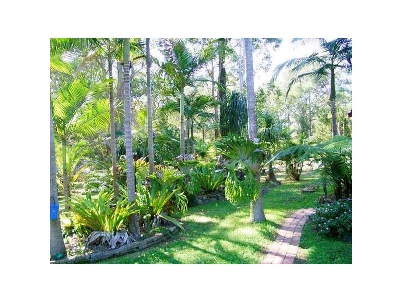 13 HILLVIEW DRIVE, Kempsey NSW 2440