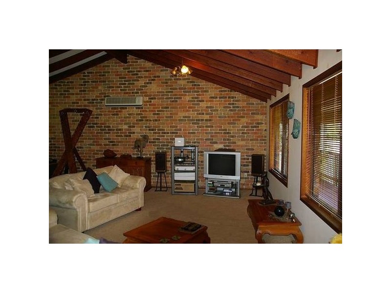 112 Edgar St (r), Frederickton NSW 2440