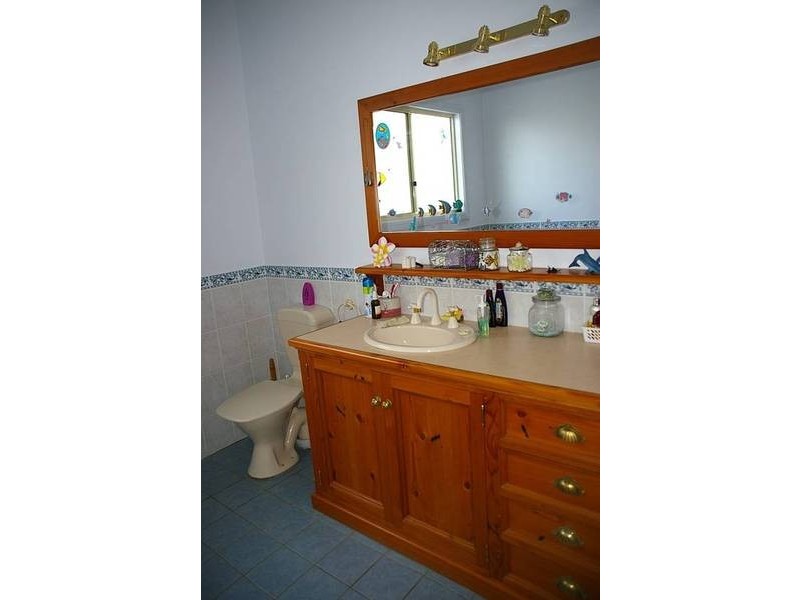 32 Croads Esplanade, Smithtown NSW 2440