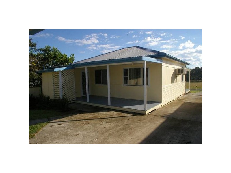 56 Alverton St (r), Kempsey NSW 2440