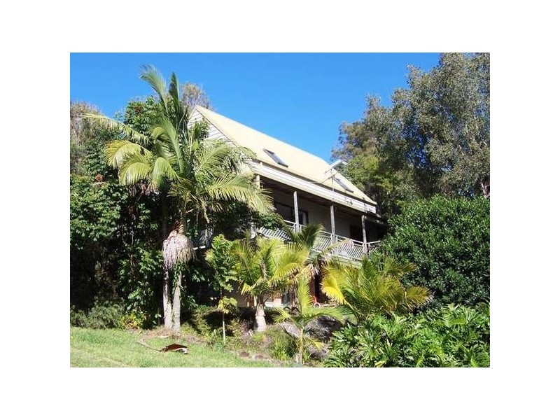 12 Comara Tce, Crescent Head NSW 2440