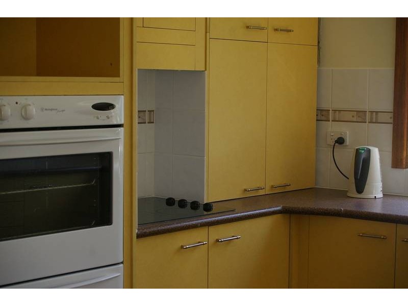 17 Tabrett Street (r), West Kempsey NSW 2440