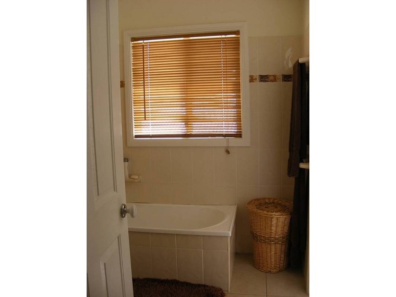 46 Queen St (r), Kempsey NSW 2440