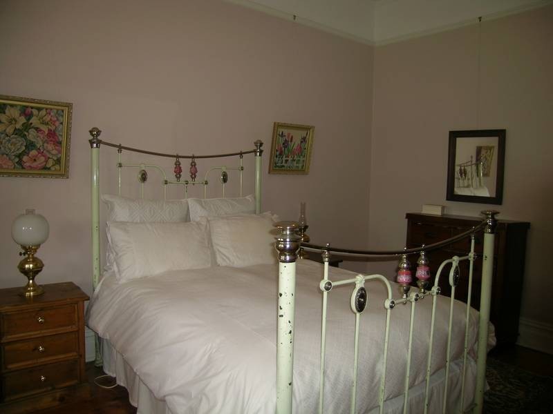 19 Darebin St, Mile End SA 5031