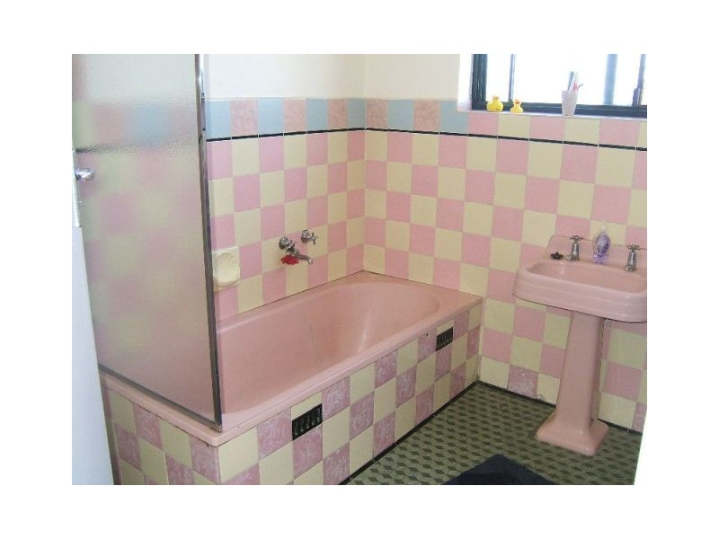 2/107-115 Marlborough St, Henley Beach SA 5022