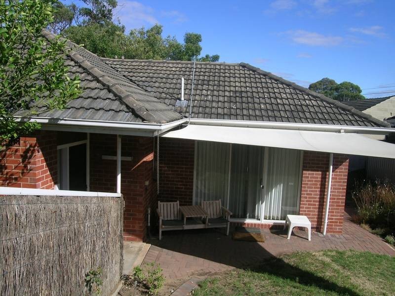 132 Springbank Road (House faces into Alberta Ave ), Clapham SA 5062