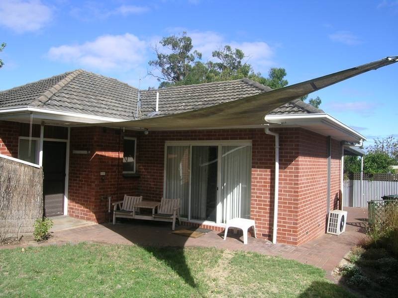 132 Springbank Road (House faces into Alberta Ave ), Clapham SA 5062