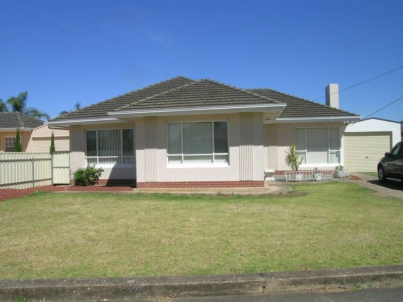 8 Wharfe St, Woodville South SA 5011