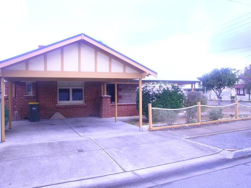 8 Burt Street, Hilton SA 5033