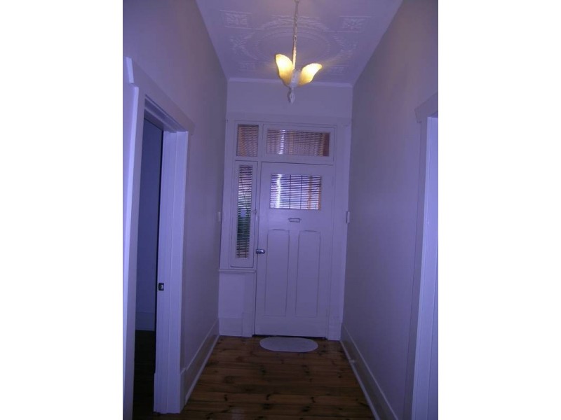 8 Burt Street, Hilton SA 5033