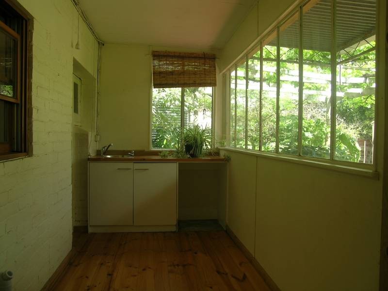 3 Ruddock Avenue, Hilton SA 5033