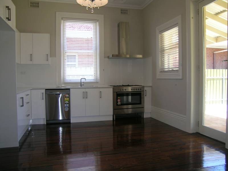 54 Gladstone Road, Mile End SA 5031