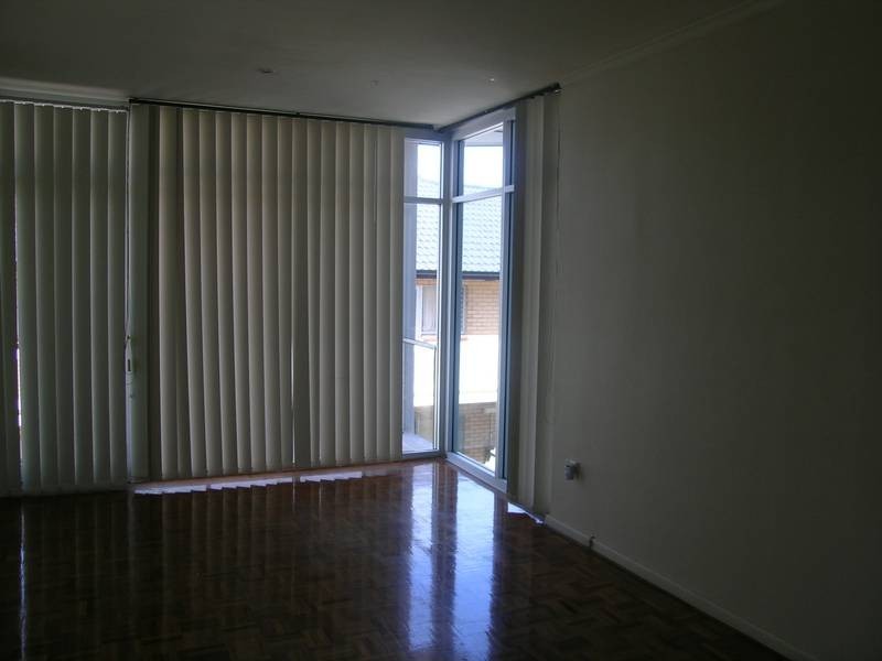8/22 Seaview Road, West Beach SA 5024