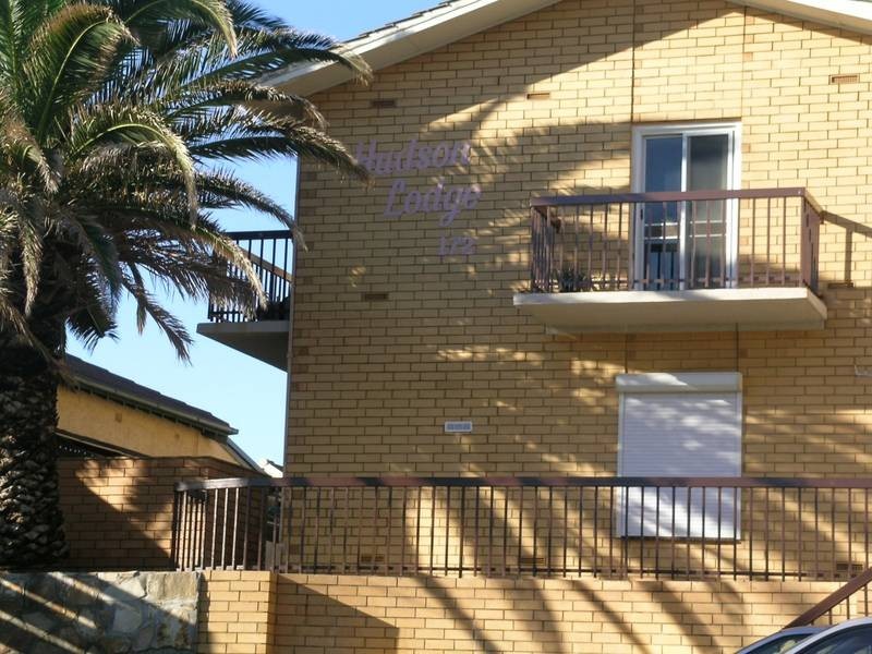 2/172 Seaview Road, Henley Beach South SA 5022