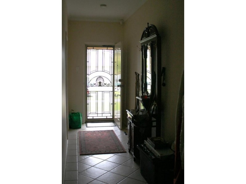 6 Petrel Crescent, Mawson Lakes SA 5095