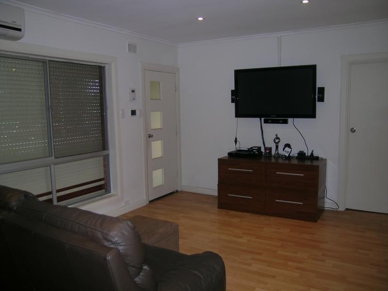 8 Enid Street, Osborne SA 5017