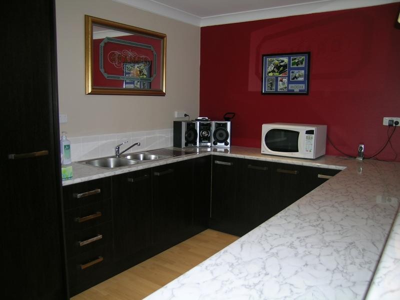 8 Enid Street, Osborne SA 5017