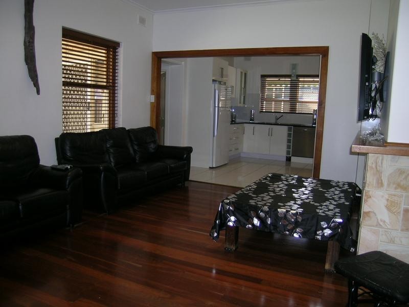 26 Glenlossie St, Woodville South SA 5011