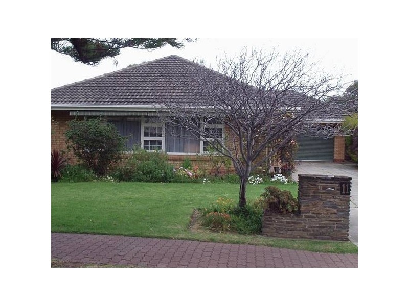 11 Pine Avenue, Glenelg North SA 5045