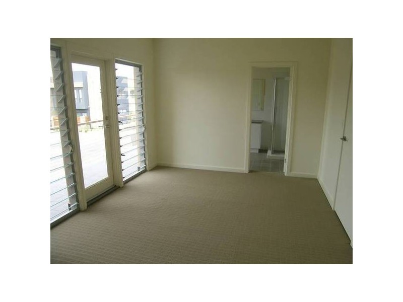 44 The Strand, Mawson Lakes SA 5095