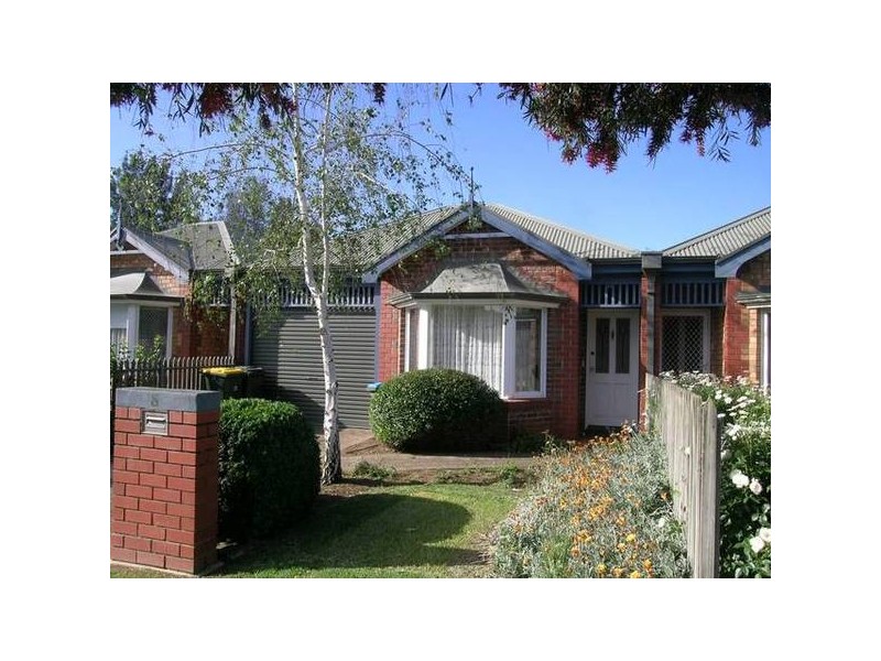 8 Lily Street, Campbelltown SA 5074