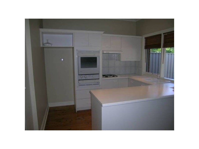 8 Lily Street, Campbelltown SA 5074