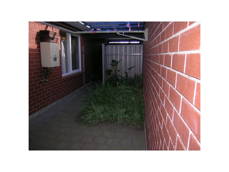 8 Lily Street, Campbelltown SA 5074