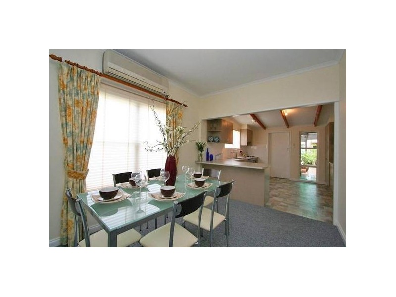 123 Port Road, Queenstown SA 5014