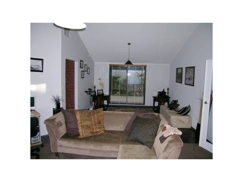 10 Southsea Way, Moana SA 5169