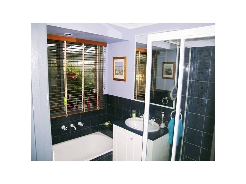 10 Southsea Way, Moana SA 5169