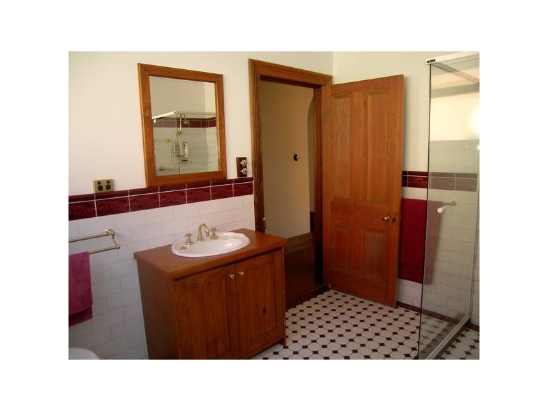 4a Gladstone Road, Mile End SA 5031