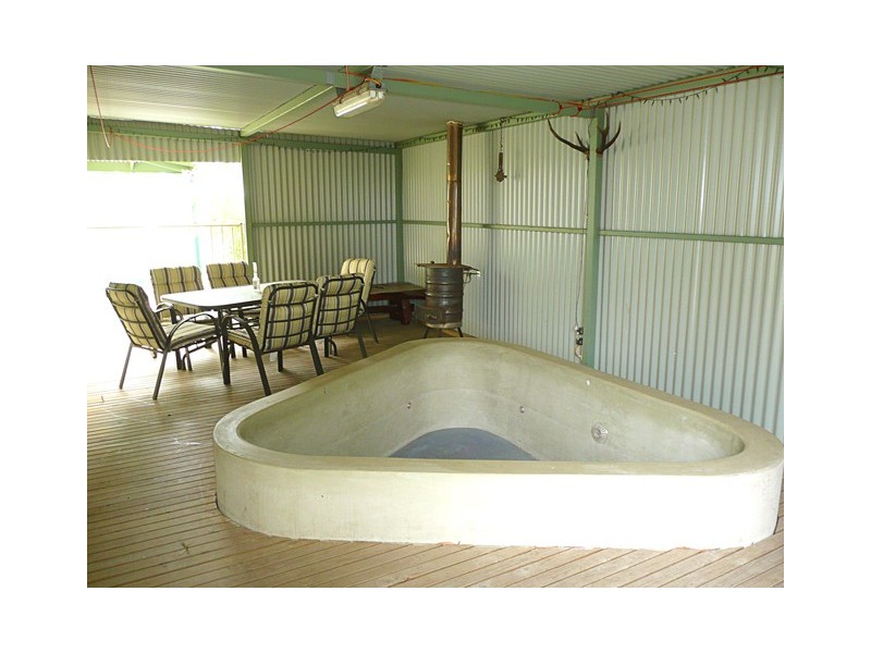 12-14 Timmins Street, Toongabbie VIC 3856