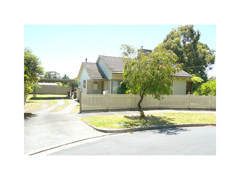 4 Barker Crescent, Traralgon VIC 3844