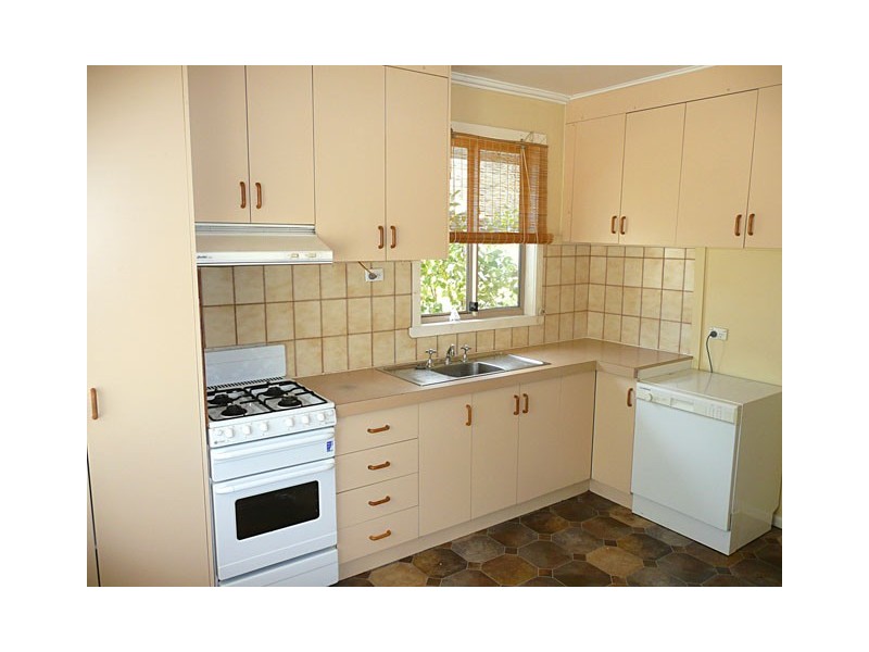 8 Allen Crescent, Traralgon VIC 3844