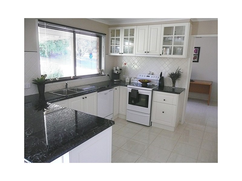 20 Helga Drive, Yallourn North VIC 3825