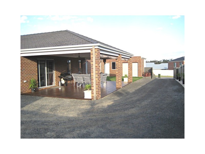 4 Woodhall Close, Traralgon VIC 3844
