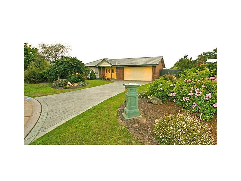 18 Bushfield Court, Traralgon VIC 3844