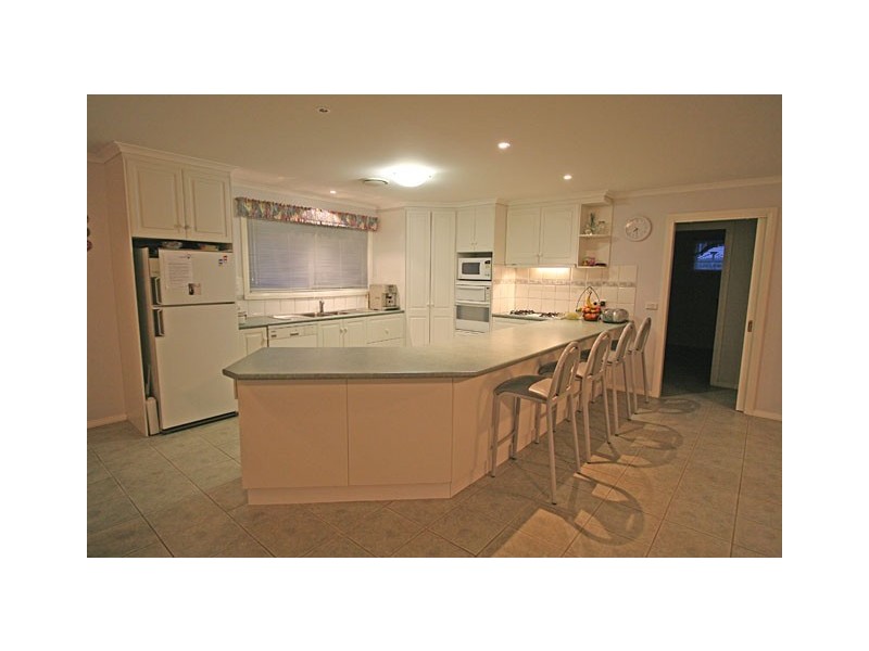 18 Bushfield Court, Traralgon VIC 3844